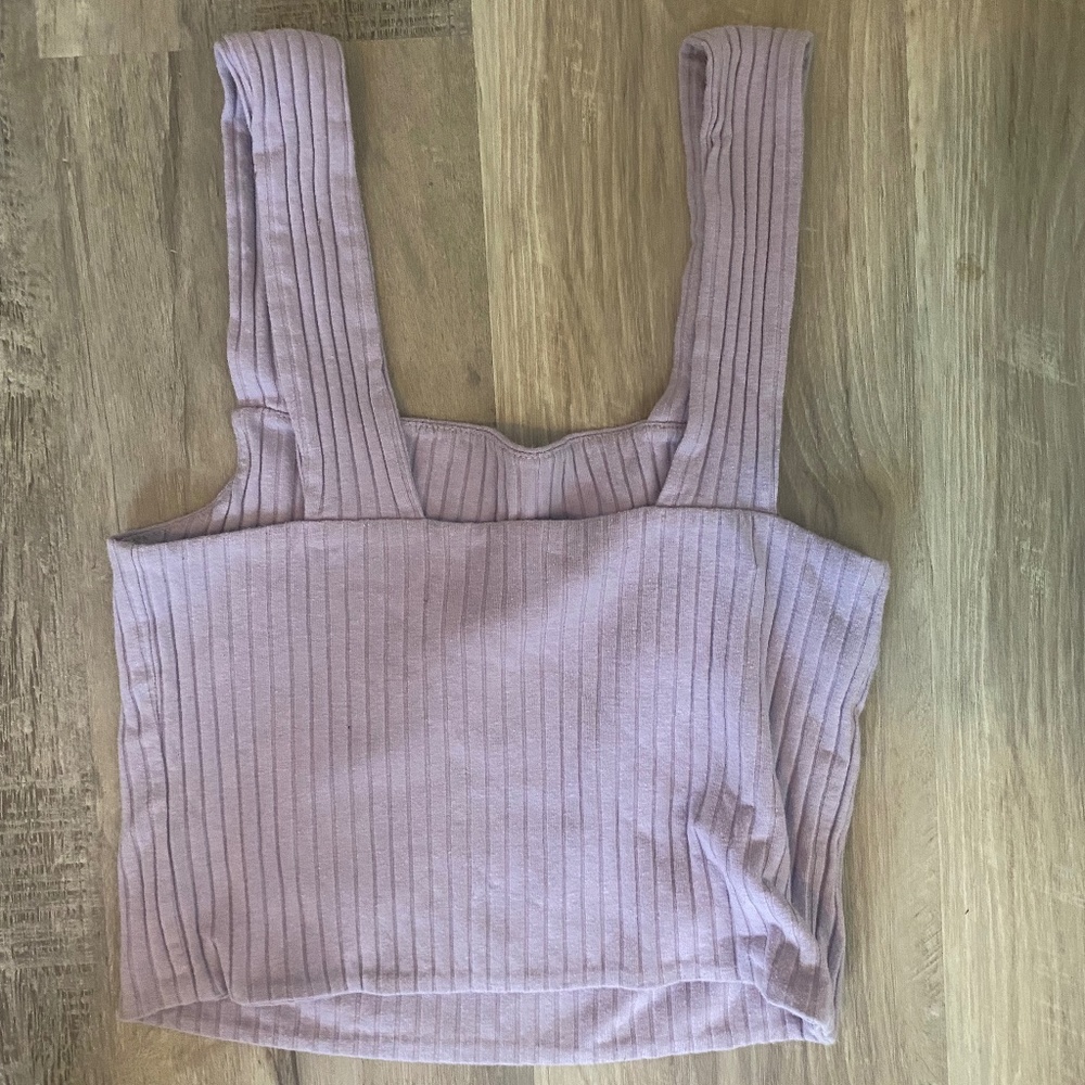 AE cropped top